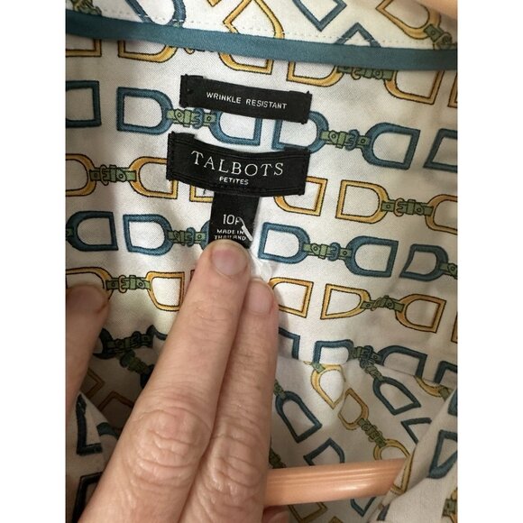 Talbots Women's Long Sleeve Shirt Size 10P Button Down - Picture 3 of 3